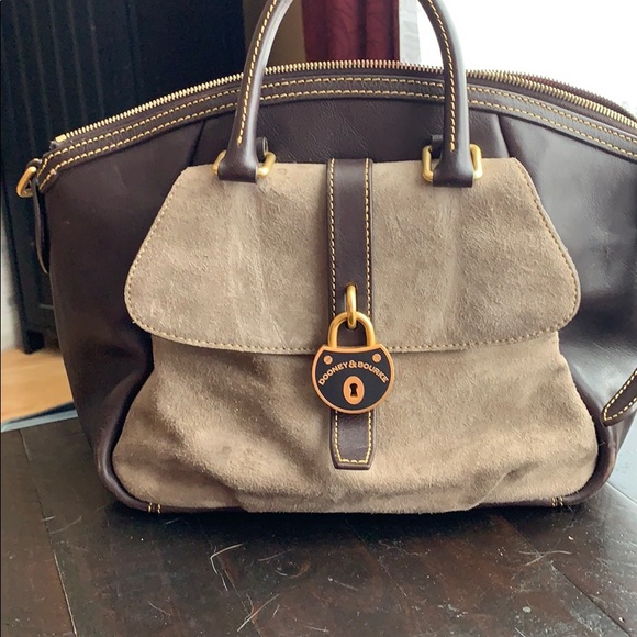 Dooney & Bourke Handbags - Dooney & Bourke leather handbag